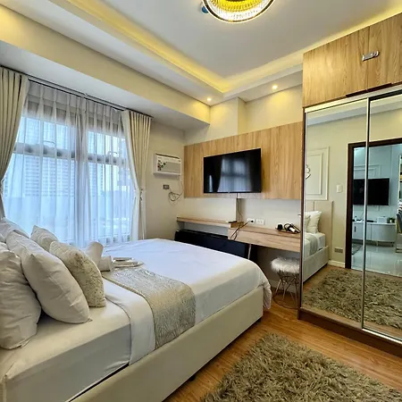 Manila Bay Suite Near Picc